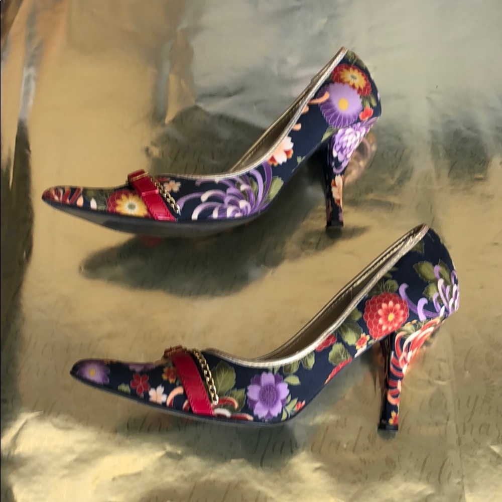 Splash 3 1/2” heels - Picture 4 of 7